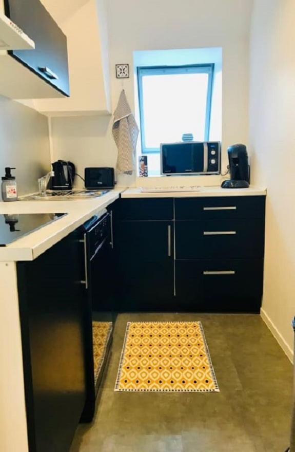 Appartement Avec Parking Et Balcon Vue Cathedrale Шартър Екстериор снимка
